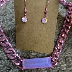Retro Pink Chain Jewelry Set With 80's Vibes